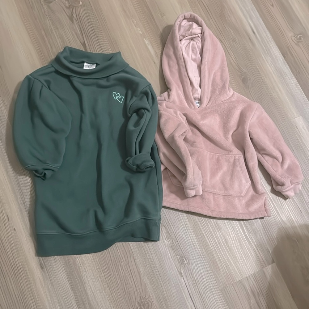 2 and 3years old Gap sweater toddler girl2-3years old super comfortable and cozy
